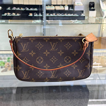 買取したルイヴィトンのポーチ