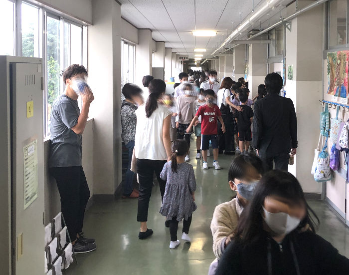 人ごみ