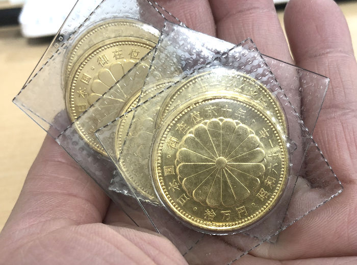 在 位 60 年 記念 硬貨 10 万 円