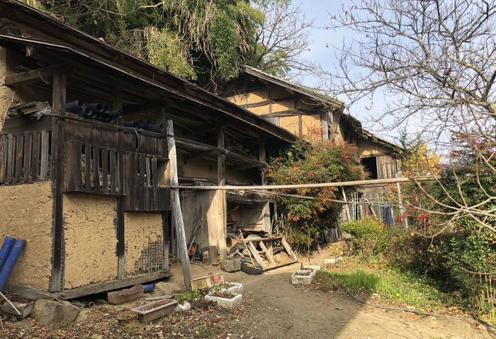 馬小屋の外観