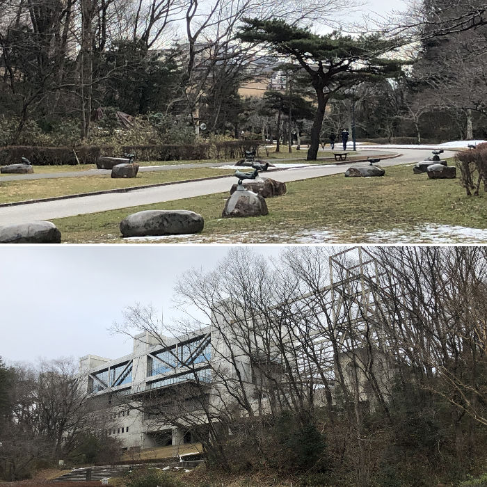 隣接する駅と科学館の外観