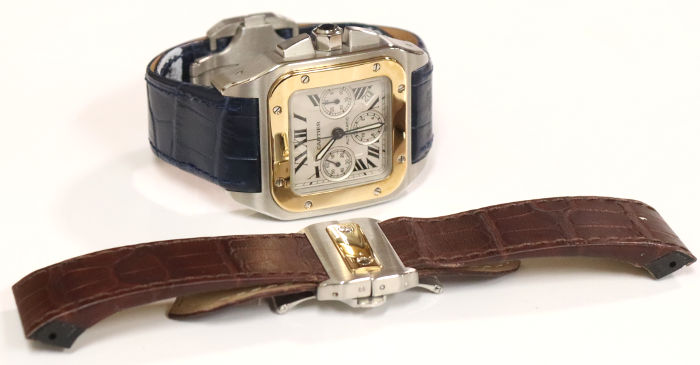店頭で買取したベルトが２本ある腕時計