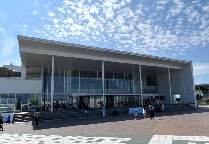 仙台うみの杜水族館の外観